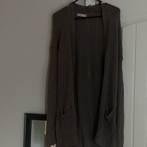 Abercrombie & Fitch Textured Gray Sweater